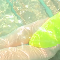 【アイドル】高身長モデルの蛍光イエロー競泳水着に癒される